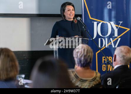 Austin, Texas, Stati Uniti. 8th Dic 2021. Austin, Texas - Joy Diaz annuncia la sua corsa per il governatore del Texas. (Credit Image: © Sandra Dahdah/ZUMA Press Wire) Foto Stock