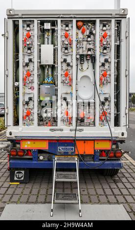 '14.10.2021, Germania, Renania settentrionale-Vestfalia, Muenster - dimostrazione di rifornimento presso la stazione di rifornimento di idrogeno mobile H2 di Westfalen. Il sistema si abilitò Foto Stock