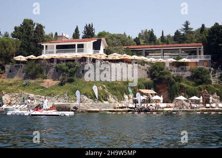 SEDEF ISLAND, TURCHIA - AGOSTO 4: Istanbul Prince Island Sedef (in turco: Sedef Adasi) il 4 agosto 2010 a Istanbul, Turchia. L'isola è ufficialmente un quartiere nel quartiere Adalar di Istanbul. Foto Stock