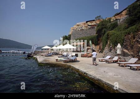 SEDEF ISLAND, TURCHIA - AGOSTO 4: Istanbul Prince Island Sedef (in turco: Sedef Adasi) il 4 agosto 2010 a Istanbul, Turchia. L'isola è ufficialmente un quartiere nel quartiere Adalar di Istanbul. Foto Stock