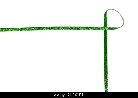 Nastro verde isolato su sfondo bianco. Foto Stock