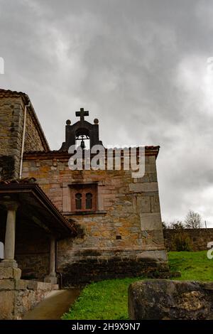 Santuario della Virgen del Fresno nelle Asturie. Foto Stock