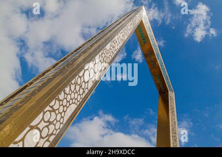 DUBAI, Emirati Arabi Uniti - 18 GENNAIO 2018: Vista della cornice di Dubai a Dubai, Emirati Arabi Uniti Foto Stock