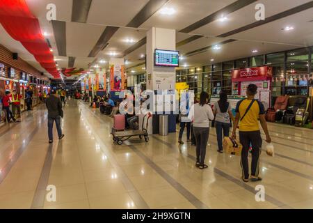 KUCHING, MALESIA - 3 MARZO 2018: Interno del Kuching Sentral Bus Terminal Foto Stock