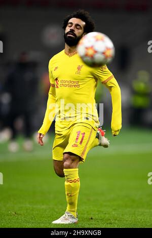 Milano, Italia. 07 dicembre 2021. Mohamed Salah del Liverpool FC sembra essere sconvolta durante la partita di calcio UEFA Champions League tra l'AC Milan e il Liverpool FC. Credit: Nicolò campo/Alamy Live News Foto Stock