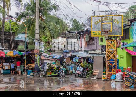 MANILA, FILIPPINE - 28 GENNAIO 2018: Vista di un quartiere impoverito di Manila, Filippine Foto Stock