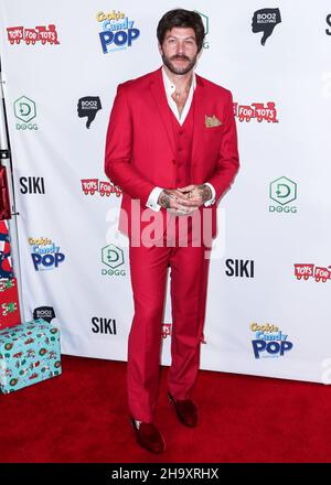 Hollywood, Stati Uniti. 08th Dic 2021. HOLLYWOOD, LOS ANGELES, CALIFORNIA, USA - 08 DICEMBRE: Johnny Wujek arriva al Katie Welch e al Jordan Kuker's 8th Annual Winter Wonderland Toys for Tots Charity Event presentato da SIKI.io, DOGG Coin, Candy Pop and Cookie Pop e Tito's Vodka tenuto a Yamashiro Hollywood il 8 dicembre 2021 a Hollywood, Los Angeles, California, Stati Uniti. (Foto di Xavier Collin/Image Press Agency/Sipa USA) Credit: Sipa USA/Alamy Live News Foto Stock