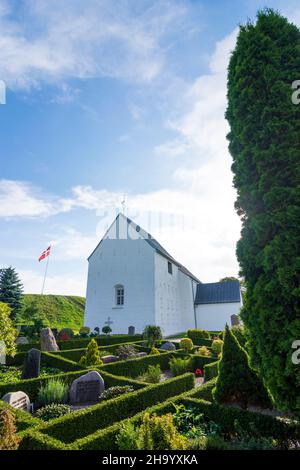 Vejle: chiesa, cimitero, Nort Mound, in Jelling, Jylland, Jutland, Danimarca Foto Stock