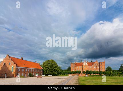 Randers: Castello di Gammel Estrup, a Auning, Jylland, Jutland, Danimarca Foto Stock