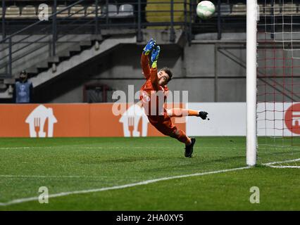 Zaporizhzhia, Ucraina. 09th Dic 2021. ZAPORIZHZHIA, UCRAINA - 9 DICEMBRE 2021 - il portiere Nikita Haikin di FK Bodo/Glimt è raffigurato durante il 6 UEFA Europa Conference League Matchday 2021/2022 Group C game contro FC Zorya Luhansk alla Slavutych Arena di Zaporizhzhia, Ucraina sudorientale. Credit: Ukrinform/Alamy Live News Foto Stock