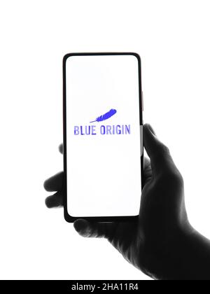 West Bangal, India - 05 dicembre 2021 : Blue Origin logo on phone screen stock image. Foto Stock