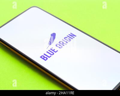 West Bangal, India - 05 dicembre 2021 : Blue Origin logo on phone screen stock image. Foto Stock