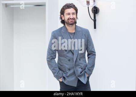 9 dicembre 2021, Roma, Italia: L'attore e regista italiano Alessandro Siani partecipa alla fotocellula del film ''Chi ha incastrato Babbo Natale?'' A Roma, il 9 dicembre 2021 (Credit Image: © Matteo Nardone/Pacific Press via ZUMA Press Wire) Foto Stock