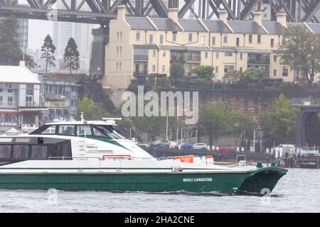 Traghetto classe Rivercat a Sydney, il traghetto MV Nicole Livingstone sul porto di Sydney, NSW, Australia Foto Stock