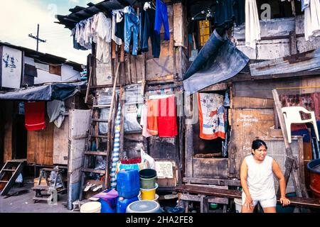 Slum Housing e la città di Shanty a Tondo, Manila centrale, Filippine Foto Stock