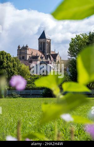 Vetheuil (Francia settentrionale): Villaggio sul fiume Senna, nel dipartimento Val-d’Oise, dove il pittore impressionista Claude Monet visse dal 1878 al 188 Foto Stock