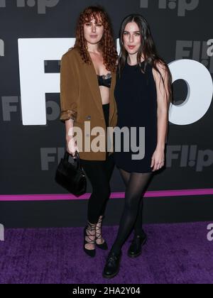 HOLLYWOOD, LOS ANGELES, CALIFORNIA, USA - 09 DICEMBRE: L'attrice Rumer Glenn Willis e la sorella/attrice Scout LaRue Willis arriva al Flip Grand Launch Event ospitato dall'artista Halsey, nominato da Grammy, con le esibizioni di Scout Willis, BIA, e Kehlani tenute ad Avalon Hollywood il 9 dicembre 2021 a Hollywood, Los Angeles, California, Stati Uniti. (Foto di Xavier Collin/Image Press Agency) Foto Stock