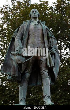 Statua di Edward Cornwallis (1713 - 1776) a Halifax, Nuova Scozia, Canada. Cornwallis è considerato il fondatore di Halifax, nel 1749, ed è stato un Governatore Foto Stock