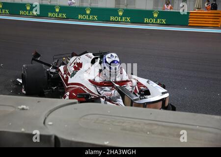 Yas Marina Circuit, Yas Island, Emirati Arabi Uniti. 10th dicembre 2021. Durante LA FORMULA 1 ETIHAD AIRWAYS ABU DHABI GRAND PRIX 2021 Phil Duncan Credit: Every Second Media/Alamy Live News Foto Stock