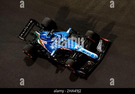 Abu Dhabi, Emirati Arabi Uniti. 10th Dic 2021. 14 Fernando Alonso (ESP, Alpine F1 Team), Gran Premio F1 di Abu Dhabi al circuito Yas Marina il 10 dicembre 2021 ad Abu Dhabi, Emirati Arabi Uniti. (Foto di HOCH ZWEI) Credit: dpa/Alamy Live News Foto Stock