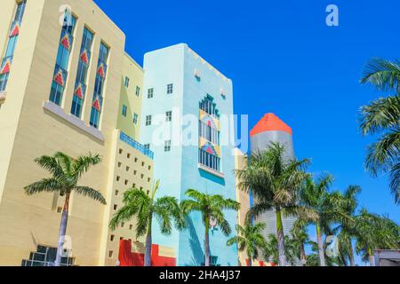 Edifici in stile Art Deco su Washington Avenue, South Beach, Miami, Florida, Stati Uniti Foto Stock