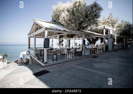 strade affascinanti della città vecchia a limin vicino a chersonissou. creta isola, grecia Foto Stock