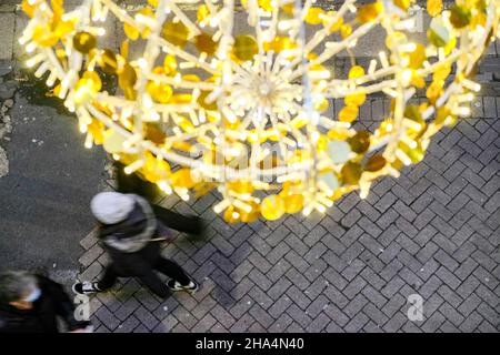 Villiers Street, Londra, Regno Unito. 10th dicembre 2021. Luci di Natale su Villiers Street, Embankment a Londra. Credit: Matthew Chattle/Alamy Live News Foto Stock