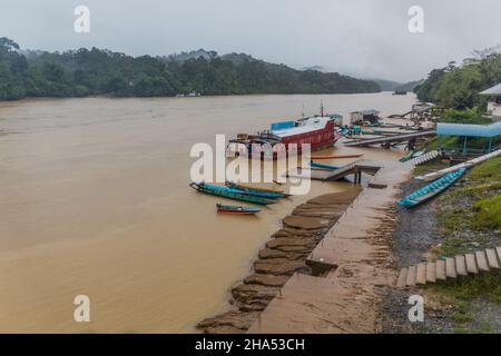 Fiume Batang Rejang a Kapit, Sarawak, Malesia Foto Stock