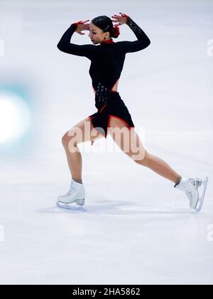 Neuss, Germania. 10th Dic 2021. Figura pattinaggio: Campionato tedesco: Individuale, donne, breve programma: Nicole Schott sul ghiaccio. Credit: Rolf Vennenbernd/dpa/Alamy Live News Foto Stock