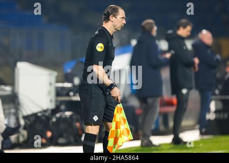 TILBURG, PAESI BASSI - GENNAIO 10: Assistente arbitro Rob van de Ven durante la partita olandese Eredivie tra Willem II e SC Cambuur al Koning Willem II Stadion il 10 Gennaio 2021 a Tilburg, Paesi Bassi (Foto di Geert van Erven/Orange Pictures) Foto Stock