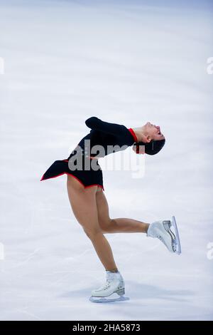 Neuss, Germania. 10th Dic 2021. Figura pattinaggio: Campionato tedesco: Individuale, donne, breve programma: Nicole Schott sul ghiaccio. Credit: Rolf Vennenbernd/dpa/Alamy Live News Foto Stock