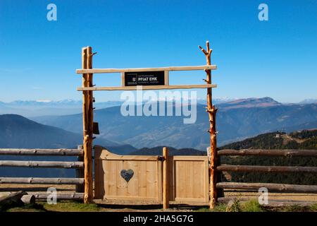 uscita,porta,porta sul rossalm,plose in suedtirol / alto adige,bressanone,alto adige,italia bressanone,alto adige,italia Foto Stock