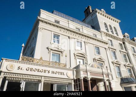 St George's Hotel,alloggio,turismo,nel,centro,della,città,di,Llandudno,costa,costiera,città,nord,Galles,gallese,vista,belvedere,sopra,Conway,River Conway,estuario,Conway County,Conway,nord,Galles,nord,Gran Bretagna,GB,Gran Bretagna,UK,Regno Unito, Foto Stock