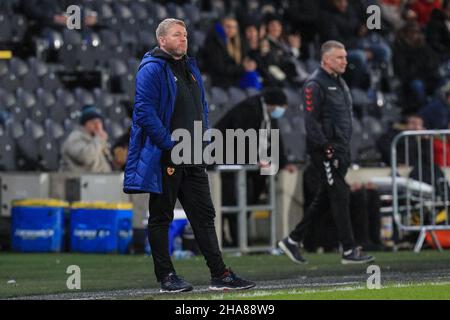 Hull, Regno Unito. 11th Dic 2021. Grant McCann manager di Hull City durante la partita a Hull, Regno Unito il 12/11/2021. (Foto di James Heaton/News Images/Sipa USA) Credit: Sipa USA/Alamy Live News Foto Stock