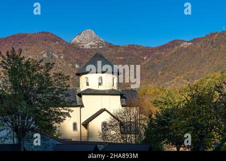 Das serbisch-ortodoxe Kloster Moraca bei Kolašin, Montenegro, Europa | Monastero serbo-ortodosso di Moraca vicino a Kolašin, Montenegro, Europa Foto Stock