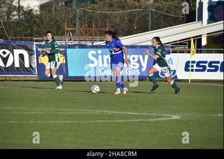 Verona, Italia. 11th Dic 2021. Yoreli Rincon (Sampdoria) durante Hellas Verona Women vs UC Sampdoria, calcio italiano Serie A Women Match a Verona, Italia, Dicembre 11 2021 Credit: Independent Photo Agency/Alamy Live News Foto Stock