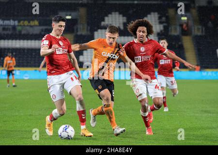 Hull, Regno Unito. 11th Dic 2021. Greg Dochrety #8 di Hull City sull'attacco a Hull, Regno Unito il 12/11/2021. (Foto di James Heaton/News Images/Sipa USA) Credit: Sipa USA/Alamy Live News Foto Stock