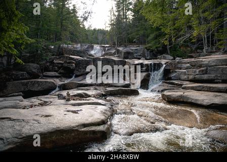 Dianaa's Bath è una serie di piccole cascate nella zona di North Conway del New Hampshire, Stati Uniti. Foto Stock