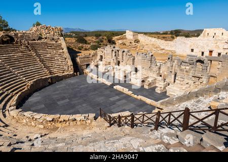Patara, antico sito archeologico in Turchia e il suo anfiteatro. Rovine dell'antica città licana Patara, la capitale della Lega di Licia Foto Stock