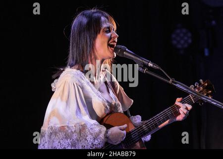 Carmen Consoli durante 'Volevo fare la rockstar' Tour 2021 - Carmen Consoli, Concerto cantante italiano a Senigallia (AN), Italia, 10 dicembre 2021 Foto Stock