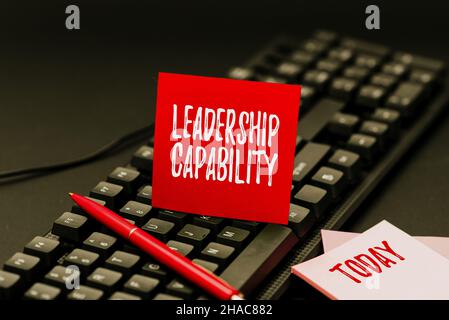 Testo che mostra la capacità di leadership dell'ispirazione. Concetto che significa che cosa un leader può costruire capacità di condurre efficacemente l'inserimento di informazioni importanti Foto Stock