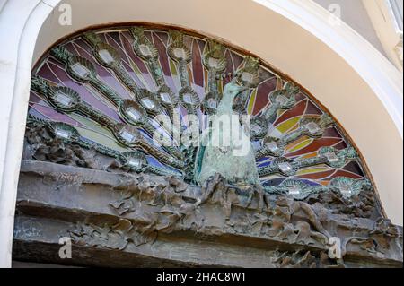 PANNONHALMA, UNGHERIA - 13 AGOSTO 2021: Dettagli della chiesa abbaziale benedettina di Pannonhalma a Pannonhalma, Ungheria Foto Stock