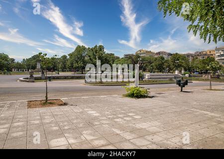 Famosa piazza della città di Spianada a Kerkyra, Isola di Corfù, Grecia. Foto Stock