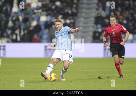 Reggio Emilia, Italia. 12th Dic 2021. Ciro immobile (Lazio) in azione negli Stati Uniti Sassuolo vs SS Lazio, Campionato italiano di calcio a a Reggio Emilia, Italia, Dicembre 12 2021 Credit: Agenzia indipendente di Foto/Alamy Live News Foto Stock