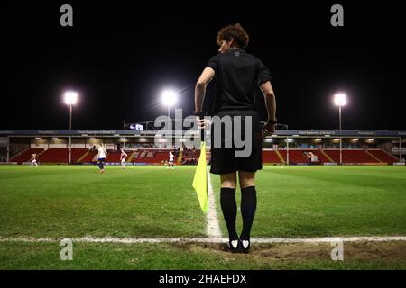 Walsall, Regno Unito. 12th Dic 2021. Bescot Stadium Vista generale all'interno dello stadio durante la partita della fa Women's Super League tra Aston Villa e Tottenham Hotspur al Bescot Stadium di Walsall, Inghilterra, il 12 dicembre 2021. Kieran Riley credito: SPP Sport Stampa Foto. /Alamy Live News Foto Stock