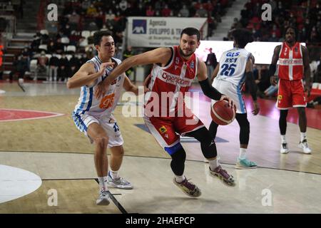 Varese, Italia. 12th Dic 2021. -5 Alessandro gentile OpenJobMetis Varese in occasione della partita LBA Italy Championship tra Openjobmetis Varese e Devi Napoli Basket, a Varese, Italia, il 12 dicembre 2021. Credit: Fabio Averna/Alamy Live News Foto Stock