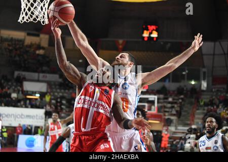 Varese, Italia. 12th Dic 2021. 45 KEENE MARCUS durante la partita del Campionato LBA Italia tra Openjobmetis Varese e Devi Napoli Basket, a Varese, in Italia, il 12 dicembre 2021. Credit: Independent Photo Agency/Alamy Live News Foto Stock