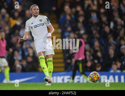 Londra, Regno Unito. 11th Dic 2021. 11 dicembre - Chelsea contro Leeds United - Premier League - Stamford Bridge Luke Ayling durante la partita della Premier League a Stamford Bridge, Londra. Picture Credit : Credit: Mark Pain/Alamy Live News Foto Stock