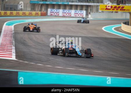 Abu Dhabi, Emirati Arabi Uniti. 12th Dic 2021. 31 Esteban OCON (fra, Alpine F1 Team), Gran Premio F1 di Abu Dhabi al circuito Yas Marina il 12 dicembre 2021 ad Abu Dhabi, Emirati Arabi Uniti. (Foto di HOCH ZWEI) Credit: dpa/Alamy Live News Foto Stock