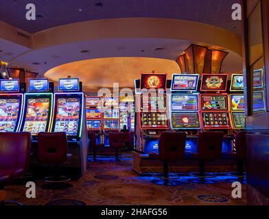 Slot machine, Sky Convention Center al Mohegan Sun Casino, Montville, CT., USA. Foto Stock